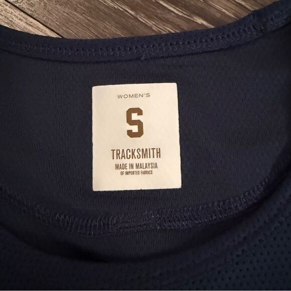 Tracksmith Van Cortlandt Singlet - Picture 2 of 9
